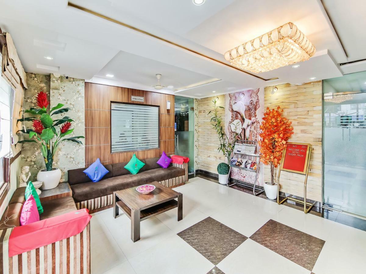 Capital O 32619 Hotel Sugar Palm Gwalior Buitenkant foto